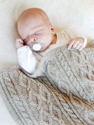 DROPS Afternoon Nap Baby Blanket										