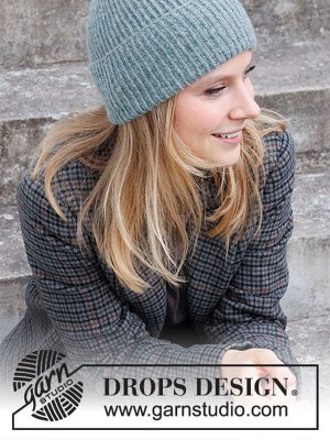 DROPS Care for Nature Beanie Hat in Sky										