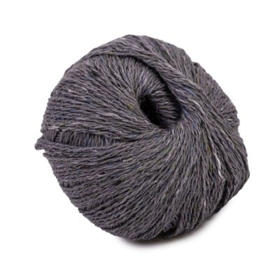 Laughing Hens Hearthstone Tweed DK										 - 18 Slate Fell