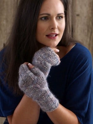Manos Steeplejack Mitts in Maxima & Cabrito										
