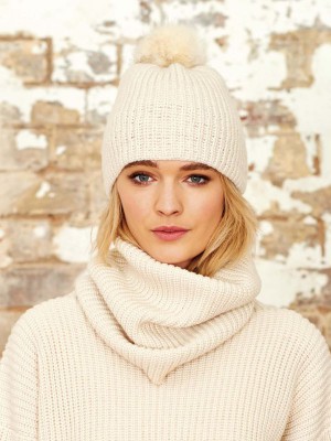 Ribbed Cashmere Cowl