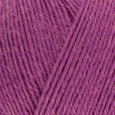 West Yorkshire Spinners Signature 4 Ply - 735 Blackcurrant Bomb
