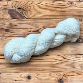 Undyed 4 Ply Superwash Sock Hi-Twist