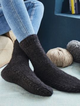 Regia R0348 Simple Cabled Socks