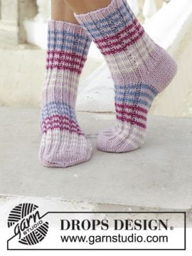 DROPS Berry Waves Sock in Karisma