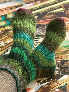 Noro MAG5-10 Traveling Stitches Socks