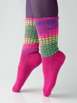 Regia R0243 Checkerboard Leg Socks