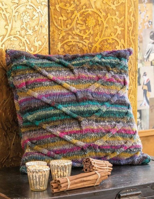 23 Cabled Pillow